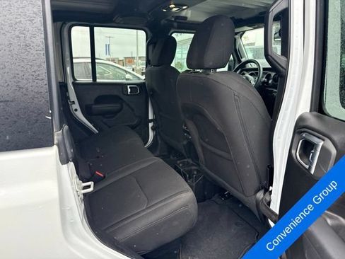 Used 2023 Jeep Gladiator Sport AWD/4WD image 7