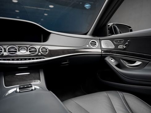 Used 2020 Mercedes-Benz S 450 Sedan image 40