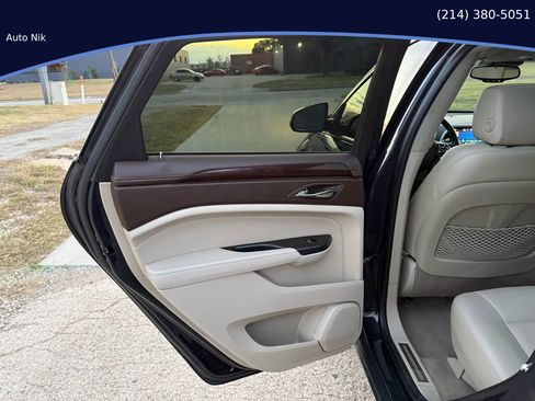 Used 2015 Cadillac SRX Luxury w/ Driver Awareness Package image 36