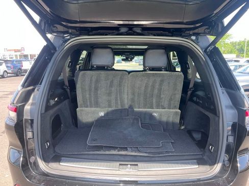Used 2021 Jeep Grand Cherokee L Summit w/ Luxury Tech Group V AWD/4WD image 24