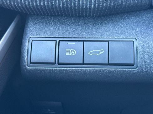 Used 2025 Toyota bZ4X AWD image 35