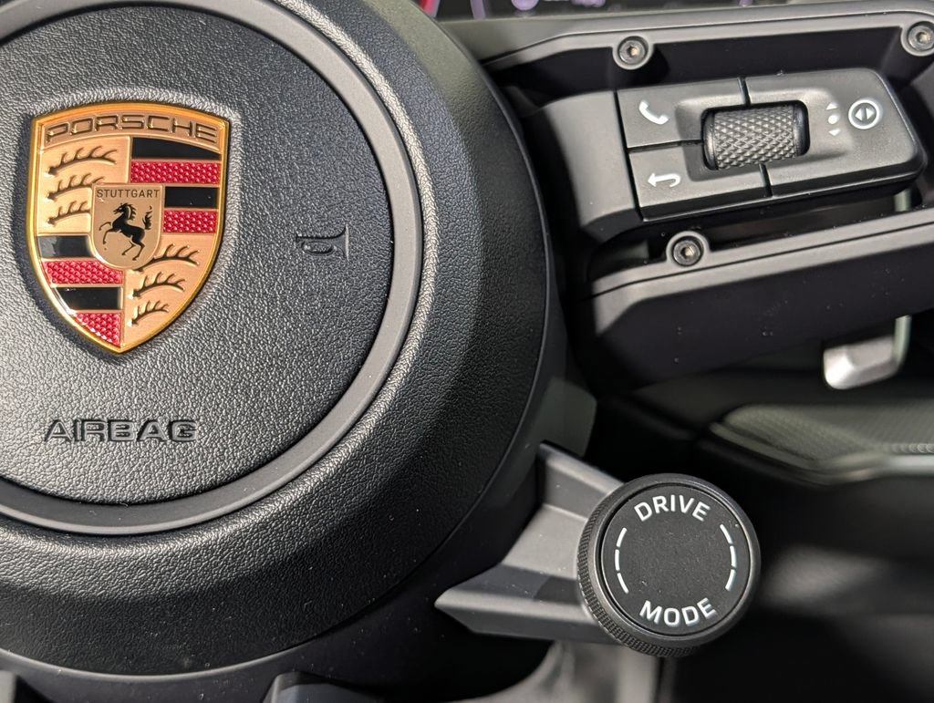 Certified 2026 Porsche Cayenne AWD/4WD image 35