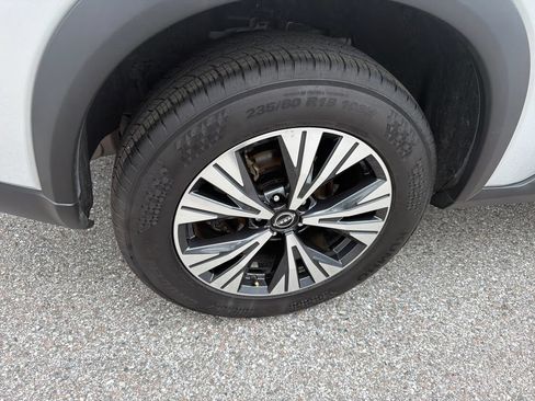 Used 2023 Nissan Rogue SV FWD image 45