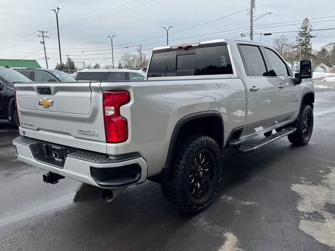 Used 2022 Chevrolet Silverado 2500 High Country w/ Z71 Off-Road Package image 5