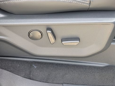 New 2026 Ford Expedition Platinum w/ Driver's Package image 39