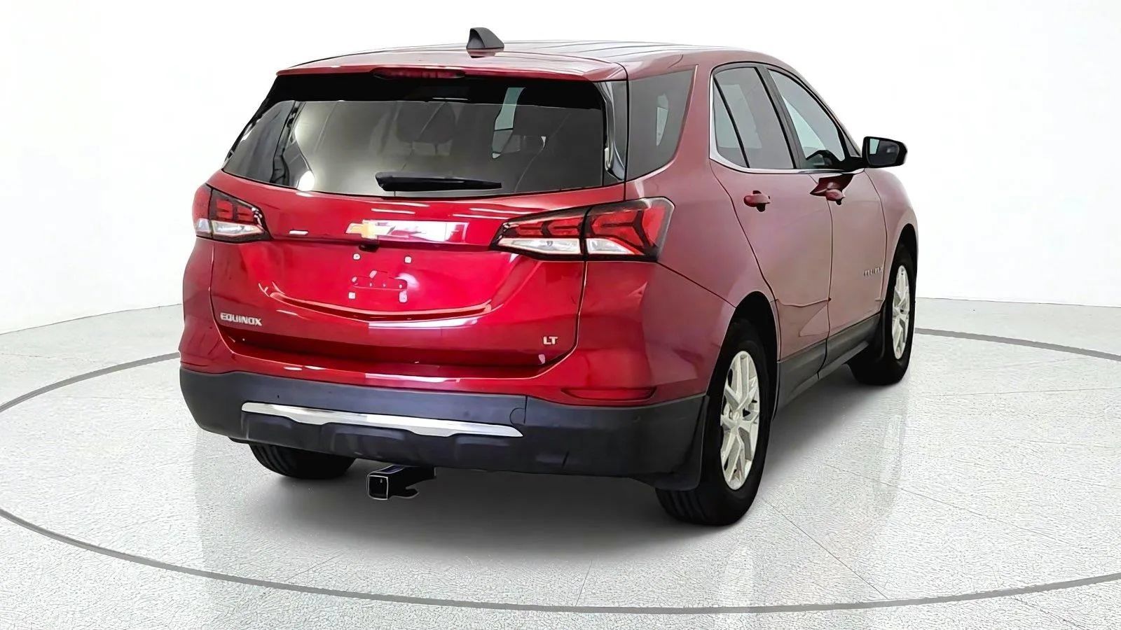 Used 2024 Chevrolet Equinox LT FWD image 8