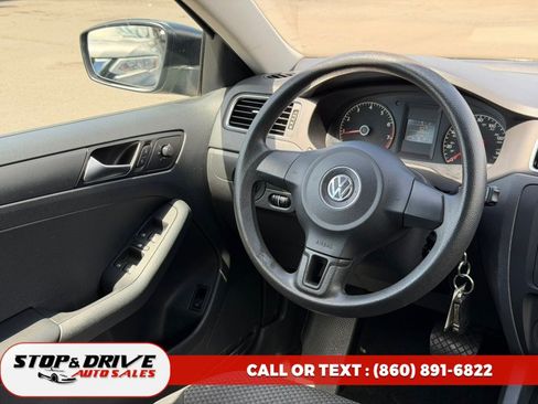 Used 2014 Volkswagen Jetta S FWD image 12