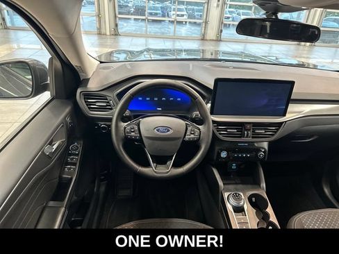 Used 2023 Ford Escape Active w/ Tech Pack #2 AWD/4WD image 2