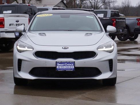 Used 2018 Kia Stinger Premium image 8