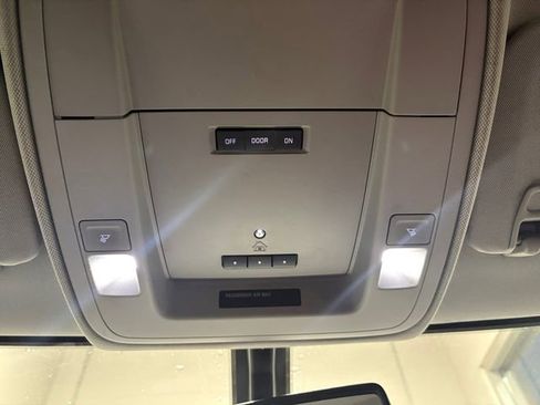 Used 2018 GMC Sierra 1500 SLE w/ SLE Value Package image 21