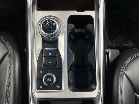 Used 2022 Ford Explorer XLT w/ Equipment Group 202A image 23