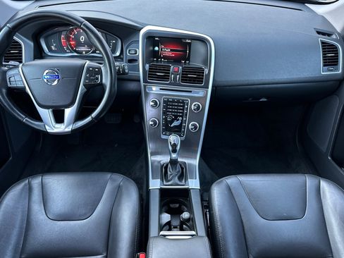 Used 2016 Volvo XC60 T5 Premier w/ Proximity Package image 13