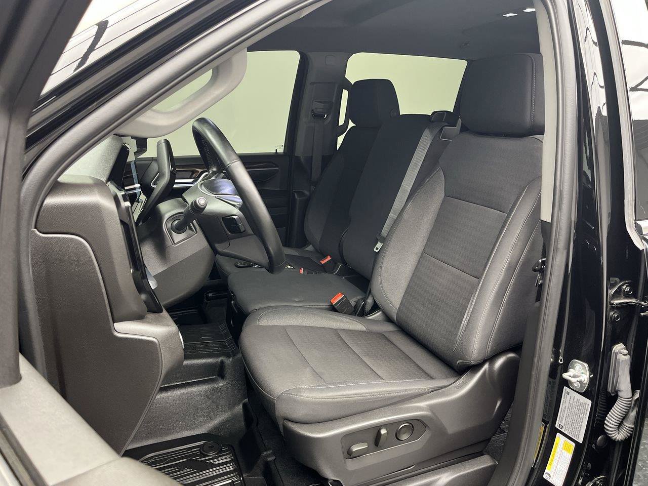 Certified 2025 GMC Sierra 2500 SLE w/ SLE Value Package; AWD/4WD image 10