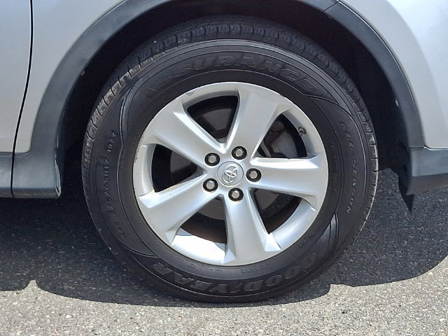 Used 2014 Toyota RAV4 XLE AWD/4WD image 27