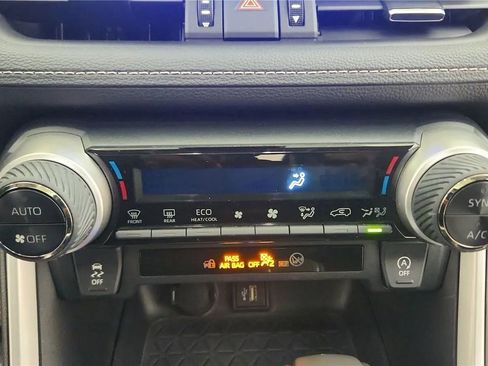 Used 2023 Toyota RAV4 XLE Premium AWD/4WD image 26