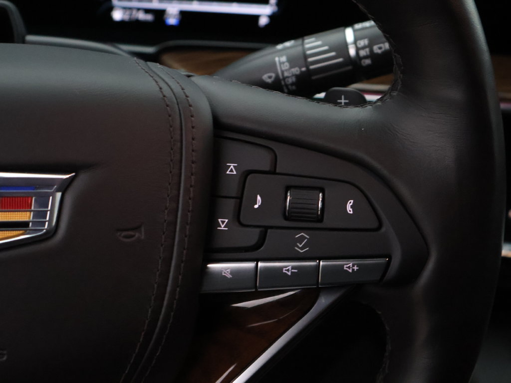 Used 2023 Cadillac Escalade Sport Platinum w/ Heavy-Duty Trailer Package AWD/4WD image 38