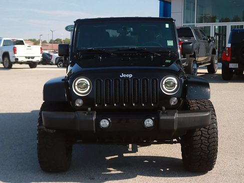 Used 2016 Jeep Wrangler Unlimited Sahara w/ Trailer Tow Group AWD/4WD image 2