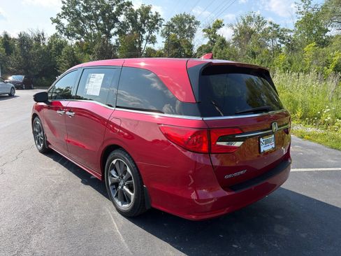 Used 2023 Honda Odyssey Elite image 6