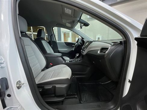 Used 2022 Chevrolet Equinox LT FWD image 26