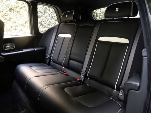 Used 2023 Rolls-Royce Cullinan AWD/4WD image 8