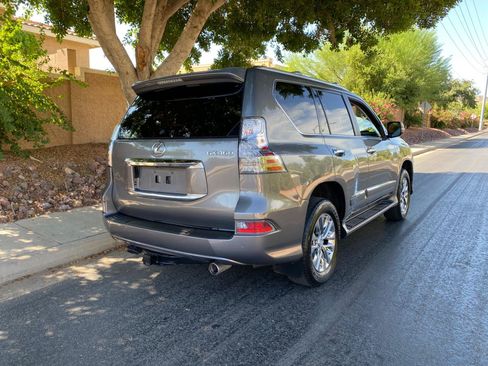 Used 2014 Lexus GX 460 Luxury AWD/4WD image 6