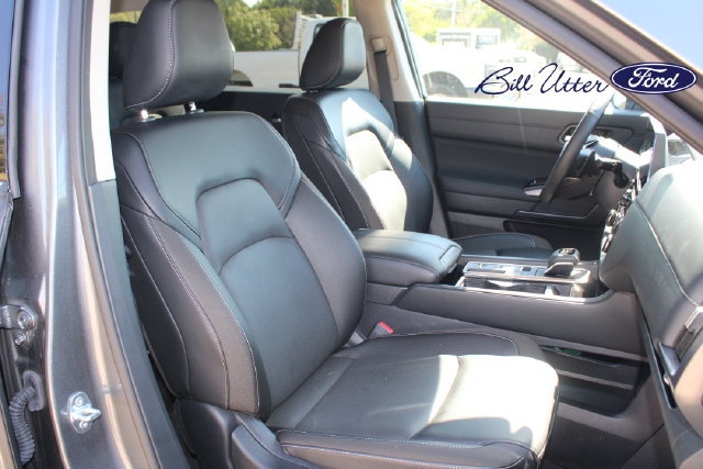 Used 2026 Nissan Pathfinder SL FWD image 11