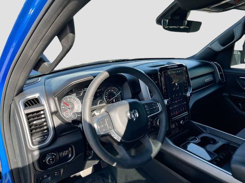 Used 2025 RAM 1500 Big Horn AWD/4WD image 9