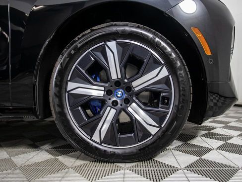 Used 2022 BMW iX xDrive50 w/ Premium Package image 38