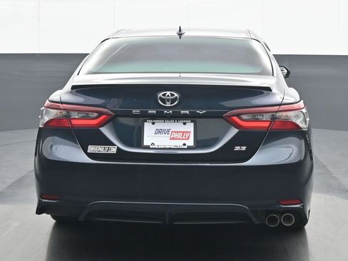 Used 2021 Toyota Camry SE FWD image 5