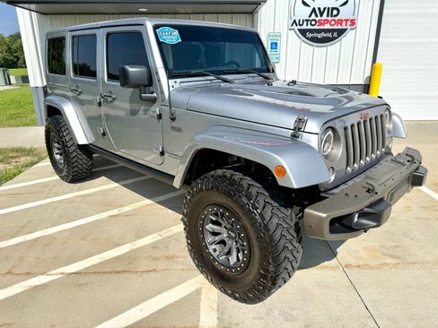 Used 2016 Jeep Wrangler Unlimited Sahara AWD/4WD image 2