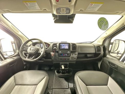 Used 2026 RAM ProMaster 2500 w/ Convenience Group FWD image 3