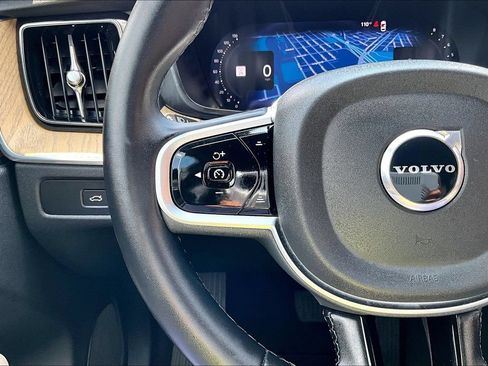 Used 2026 Volvo XC60 B5 Plus AWD/4WD image 26