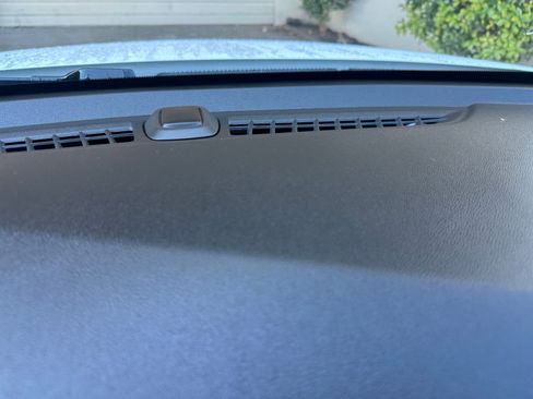 Used 2025 Chevrolet TrailBlazer LT image 18