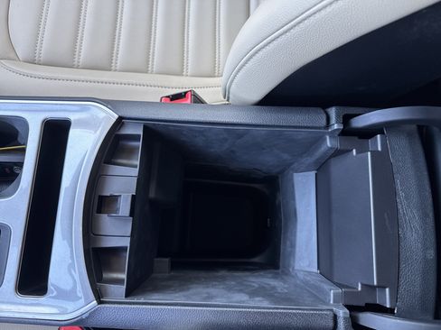 Used 2024 Ford Edge SEL image 39