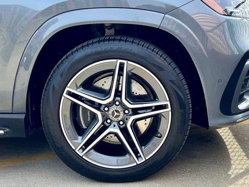 Certified 2026 Mercedes-Benz GLS 450 4MATIC image 10