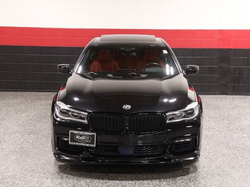 Used 2018 BMW 750i xDrive AWD/4WD image 12