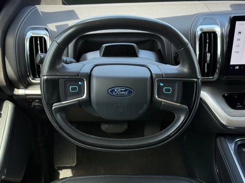 Used 2025 Ford Expedition Platinum AWD/4WD image 21