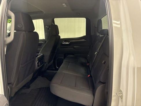 Used 2025 GMC Sierra 1500 Elevation image 28