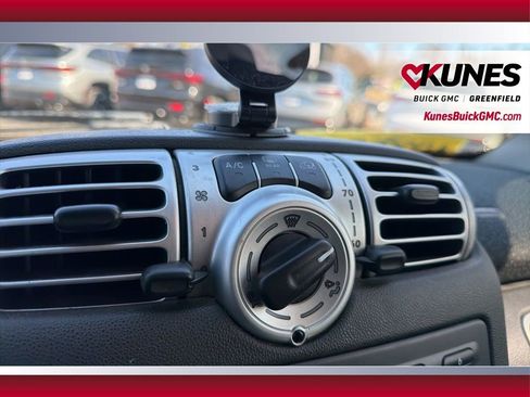 Used 2009 smart fortwo pure image 27