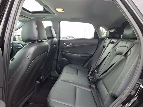 Used 2022 Hyundai Kona Limited image 10