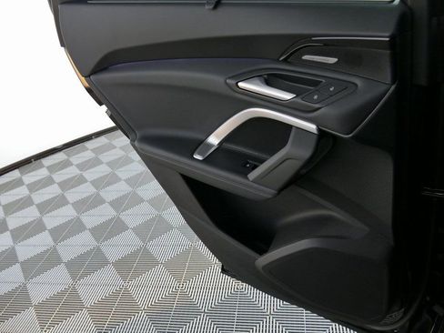 Used 2025 Audi Q5 Premium Plus w/ Premium Plus image 27