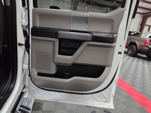 Used 2020 Ford F250 XLT w/ XLT Premium Package AWD/4WD image 35