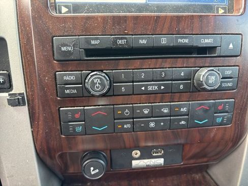 Used 2012 Ford F150 Lariat w/ Lariat Chrome Pkg image 31