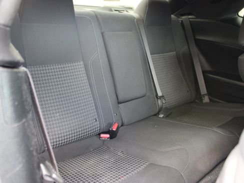 Used 2019 Dodge Challenger SXT image 41