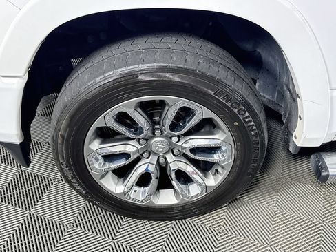Used 2020 RAM 1500 Laramie w/ Sport Appearance Package AWD/4WD image 33