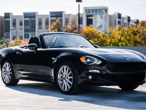 Used 2017 FIAT 124 Spider Lusso image 52