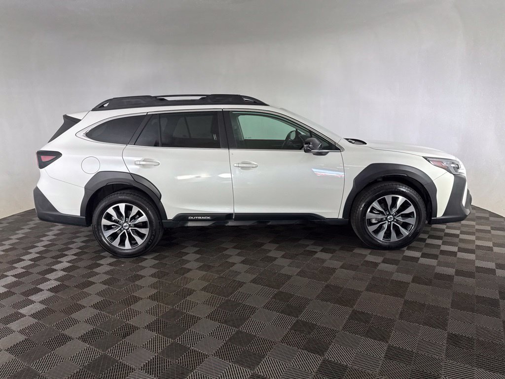 Used 2024 Subaru Outback Limited XT AWD/4WD image 6