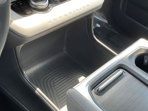 Used 2025 Ford Expedition Max Active image 27