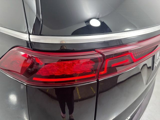 Used 2024 Kia Carnival SX Prestige FWD image 31