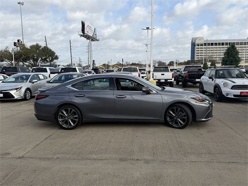 Used 2019 Lexus ES 350 F Sport image 4